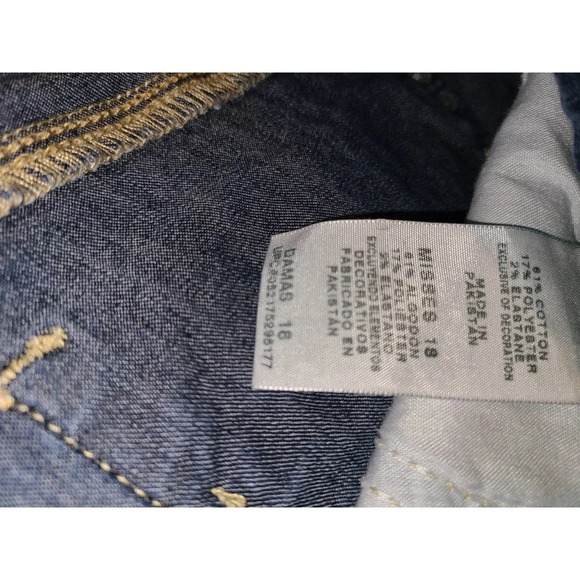 Denizen by Levi's Cuff Shorts 18 Blue Denim Regular Fit 5-Pockets (AJ22) - Picture 3 of 8